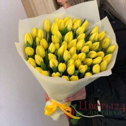 Букет из 51 тюльпанов