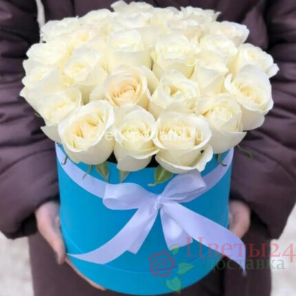 25 розы в коробке