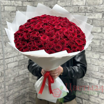 Букет из 51 красные розы 70 см