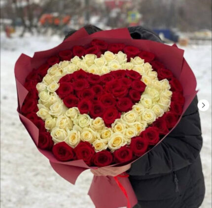 Букет из 99 роз